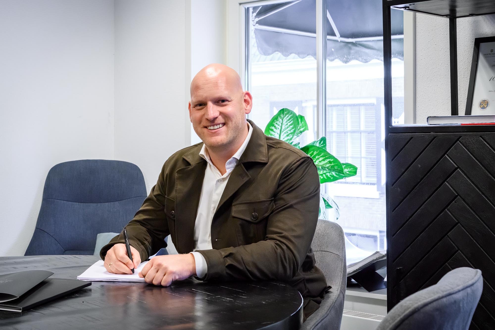 MCvA-20251013-0031-Edit_web MCvA-20251013-0031-Edit_web